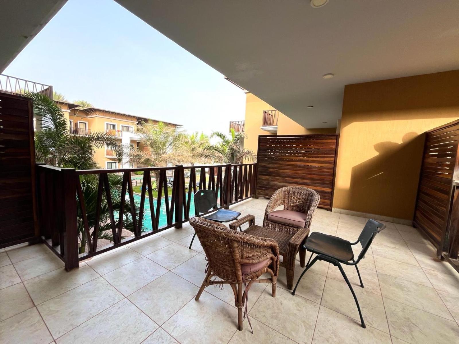 Forest View Luxury Apartment In 3Mins Walk To Beach Pool View Wifi Kololi Dış mekan fotoğraf