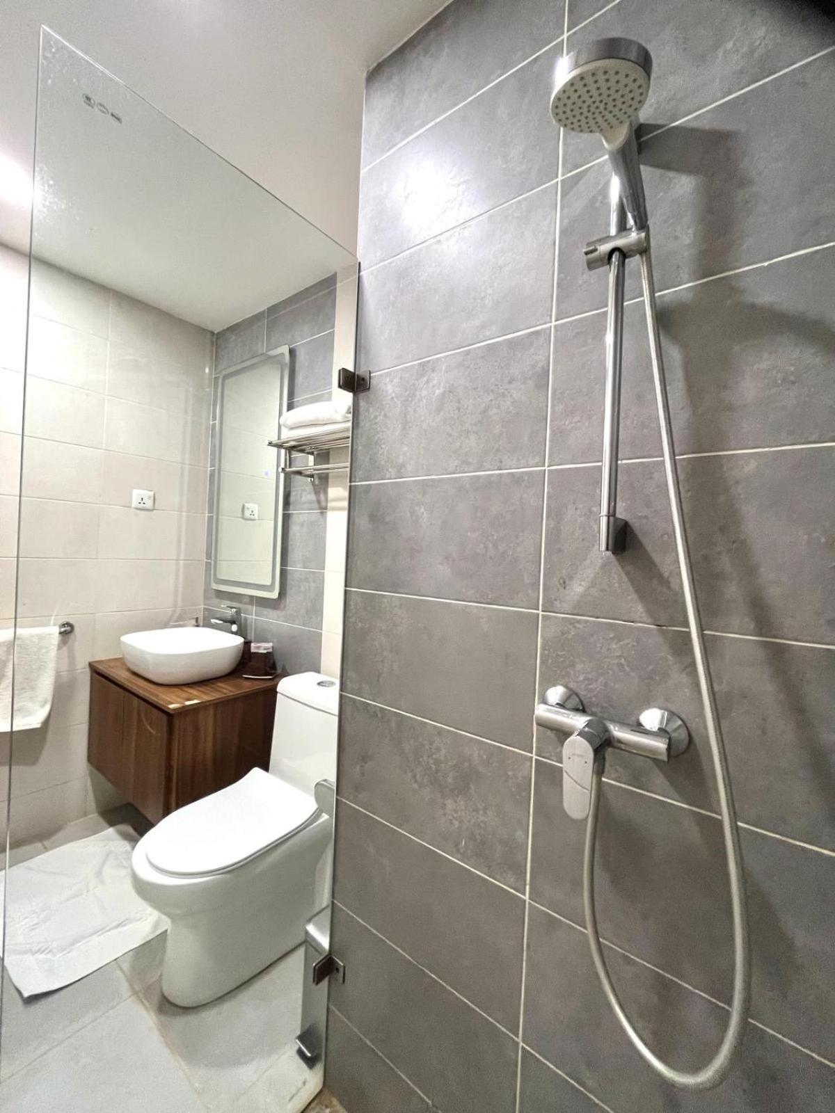 Forest View Luxury Apartment In 3Mins Walk To Beach Pool View Wifi Kololi Dış mekan fotoğraf
